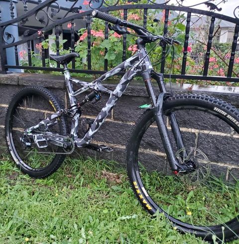 camouflage mountainbike 2020 Digital Camo Grey Full Wrap Kit – KYSO Wraps